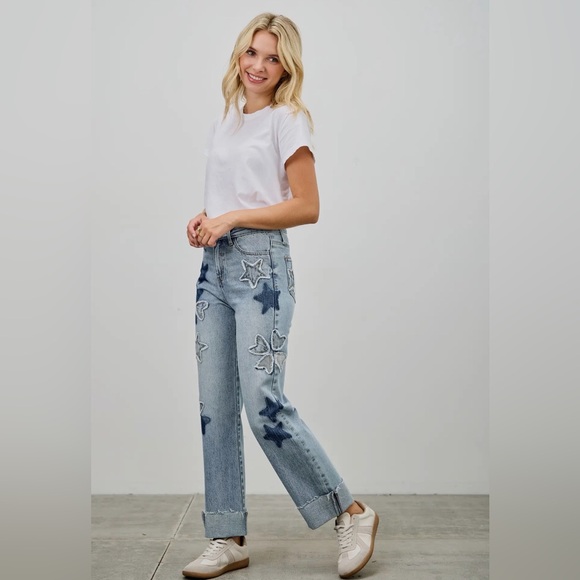 High Rise Stretchy Embroidered Jeans - Picture 2 of 6